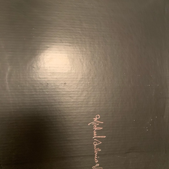 Michael Antonio yellow heels - Picture 8 of 8